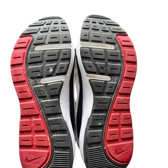 Nike Air Max AP White Red Black Men’s Size 12 Running Sneakers Shoes